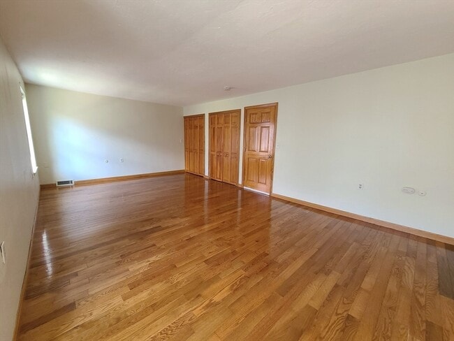 Building Photo - 152 Quincy Shore Dr