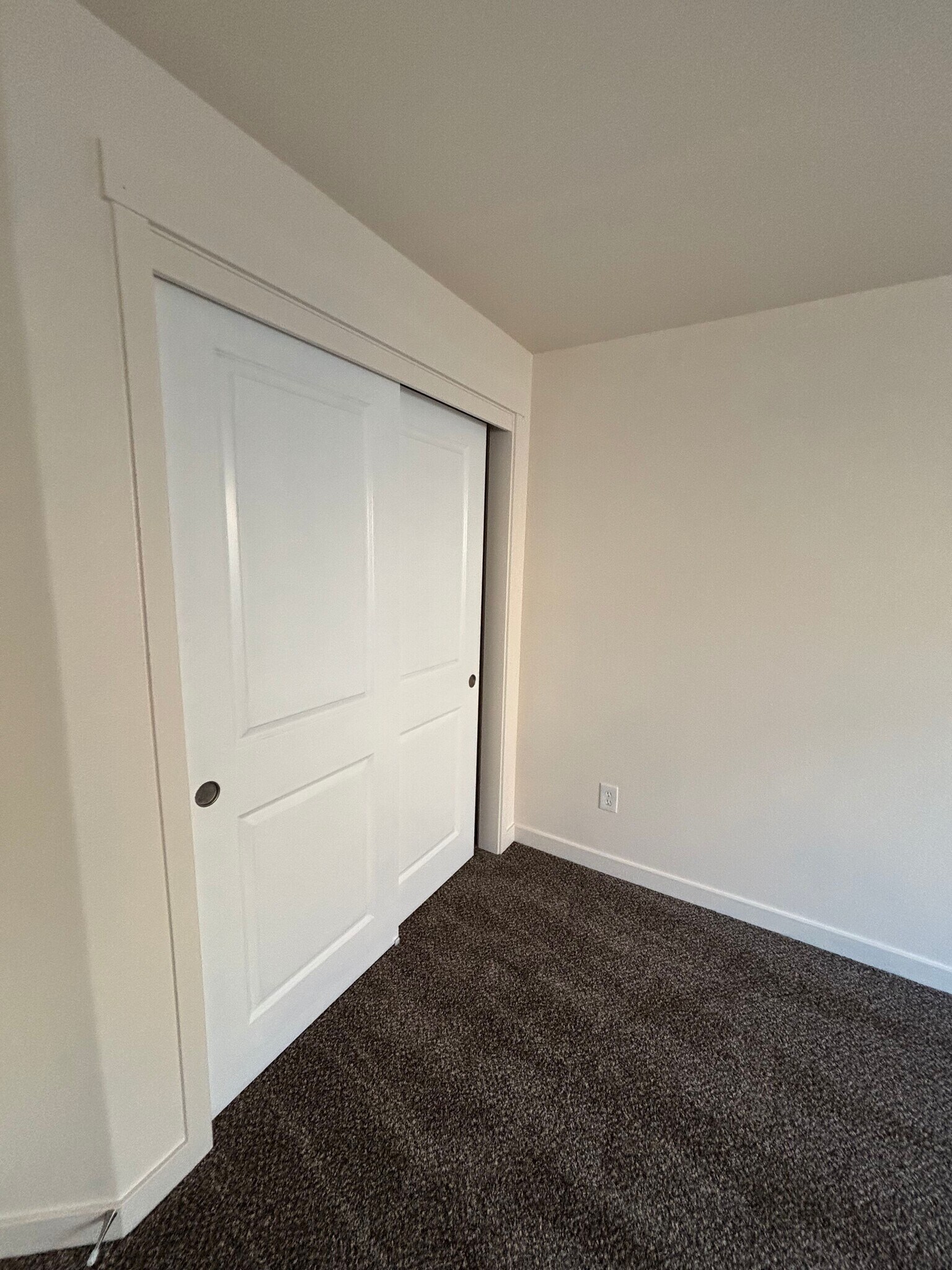 Bedroom 2 Closet - 13110 NE 25th St