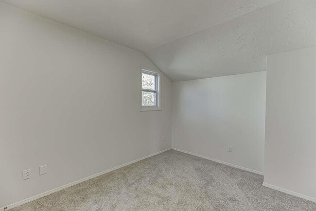 Building Photo - 1225 Shelton Way