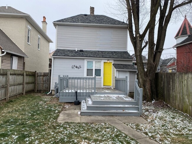 Building Photo - 65 Dakota Ave