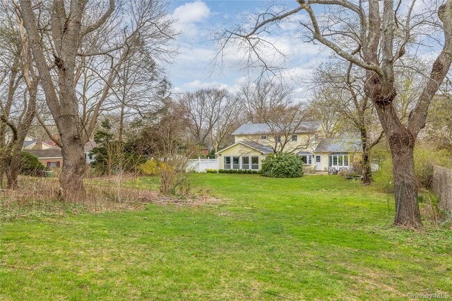 Building Photo - 44 Frazer Dr