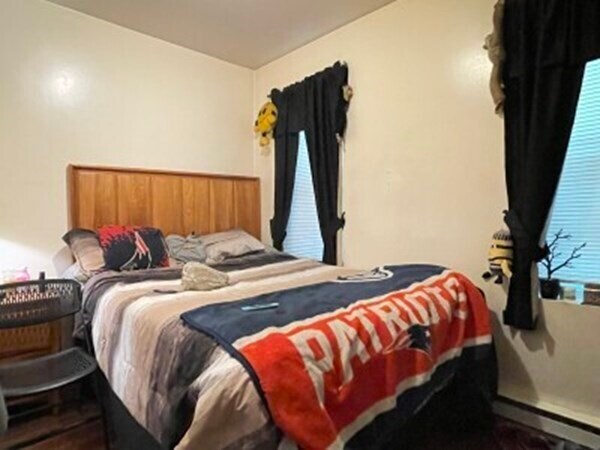 Building Photo - 57 N Margin St