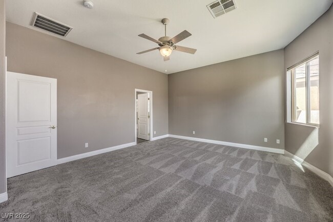 Building Photo - 10575 Regal Stallion Ave