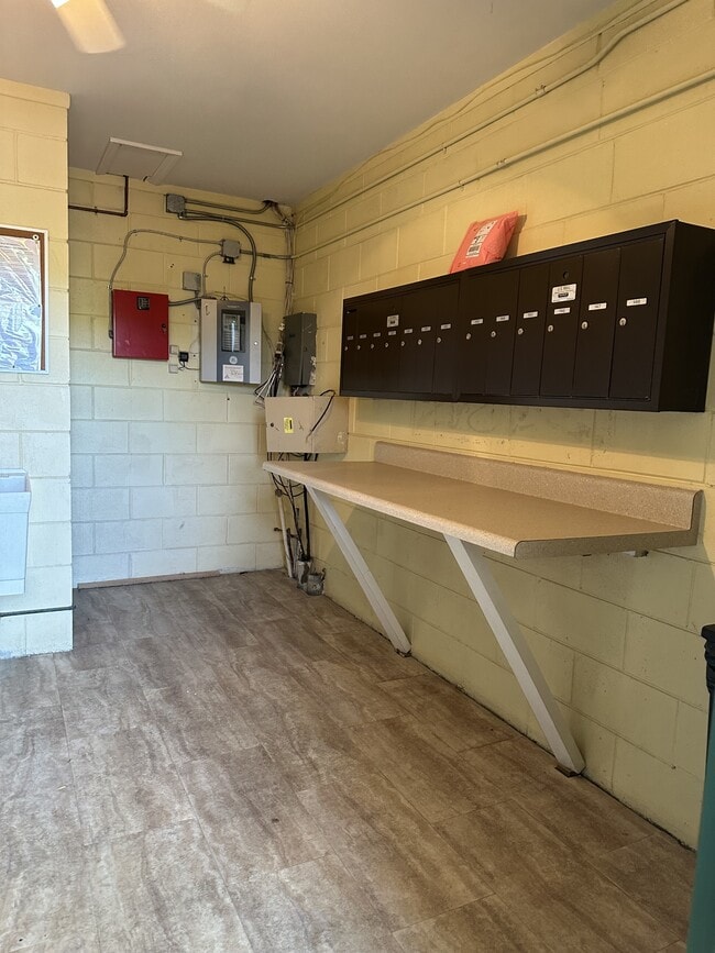 Building Photo - 4800 Rilma Ave