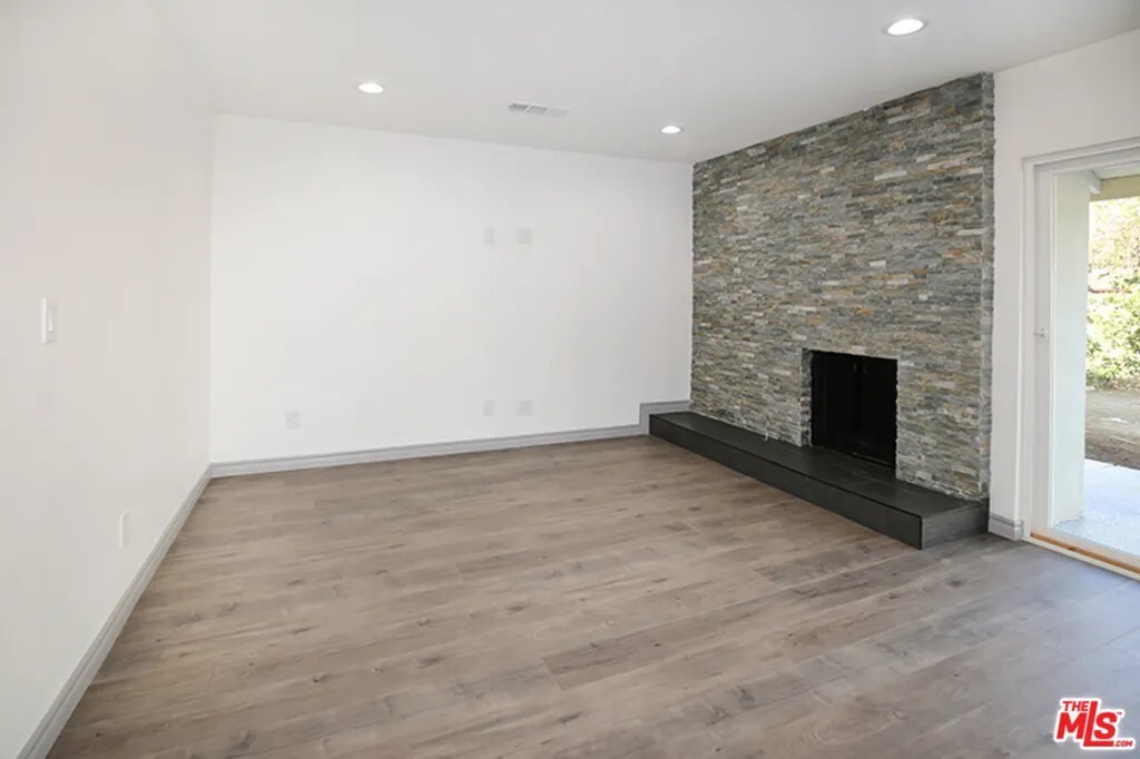 Building Photo - 16727 Jersey St