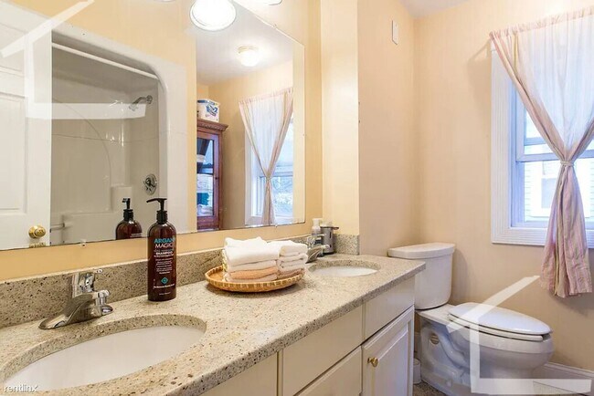 Building Photo - BROKER FEE PAID BY OWNER!!! Five bed Three Bath in lower Allston.....