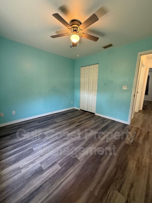 Building Photo - 2612 7th St W