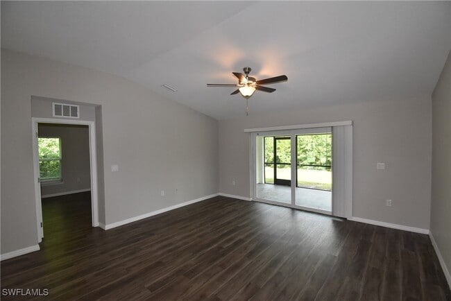 Building Photo - 152 Red Cedar Park