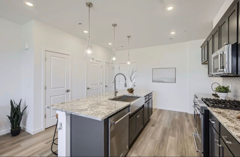 Building Photo - 2741 Spring Creek Cir