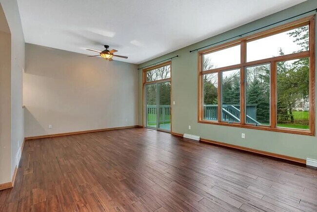 Building Photo - 813 8th St N