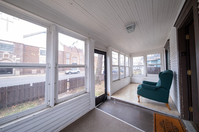 Building Photo - 2601 E 38th St