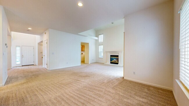 Building Photo - Desirable Skyhawk 3 bedroom Tri-Level Single Family