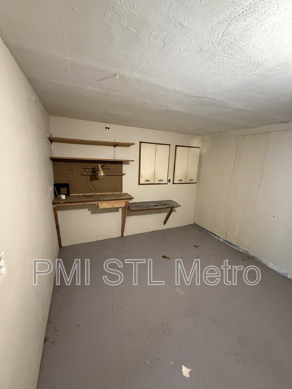 Building Photo - 1238 Hoyt Dr