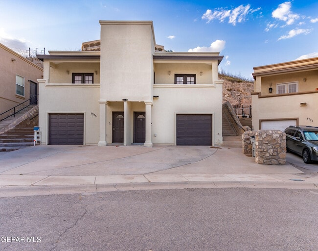 Primary Photo - 4725 Pistolero Ln