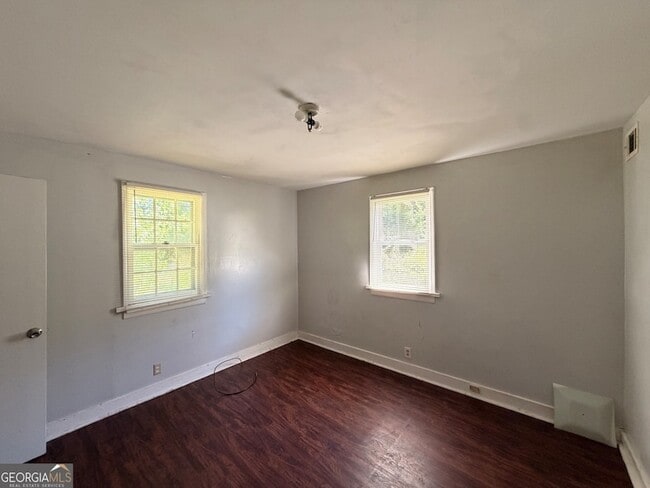 Building Photo - 2203 Tiger Flowers Dr NW