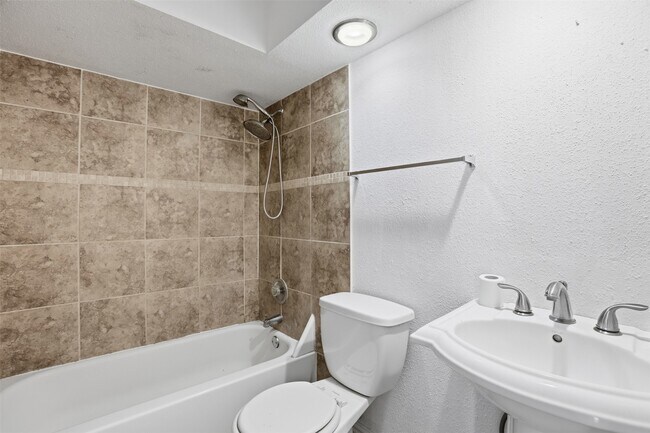 Building Photo - 10306 Jillana Kaye Dr