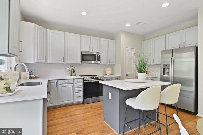 Building Photo - 20 Puller Pl