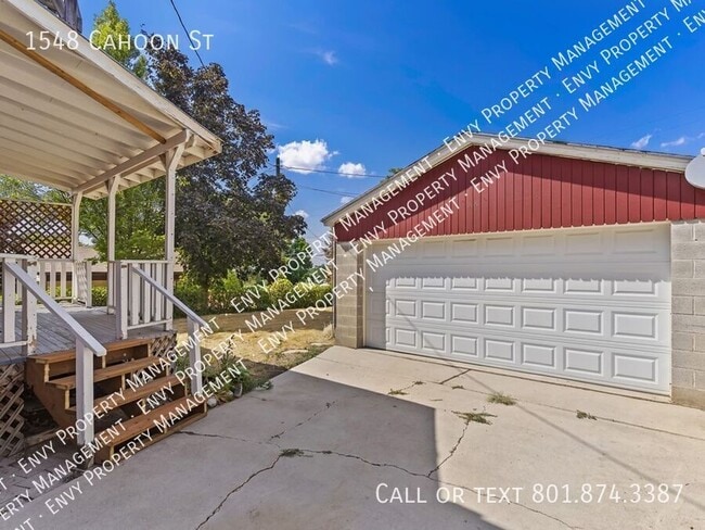 Building Photo - 1548 Cahoon St