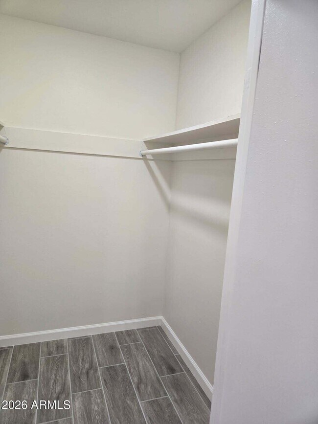 Building Photo - 1223 W University Dr