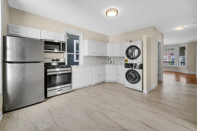 Building Photo - 4437 N Drake Ave