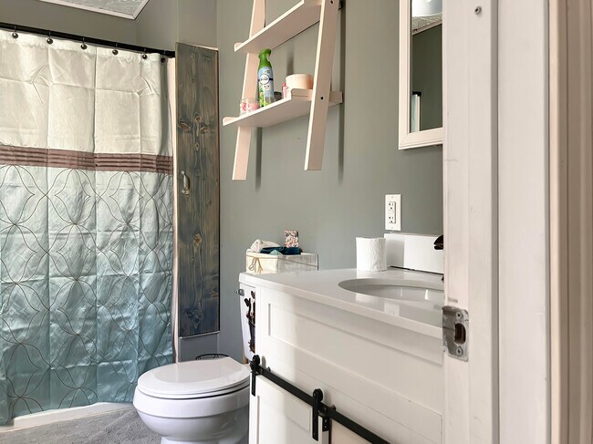 Building Photo - 3551 McCorkle Dr