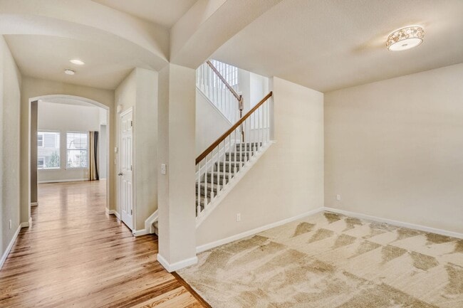 Building Photo - Bright, Seamless Living in Longmont’s Premier School District