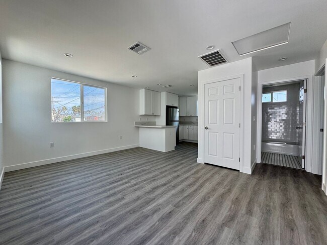 Building Photo - All New Large Home like ADU in the Leimert Park area