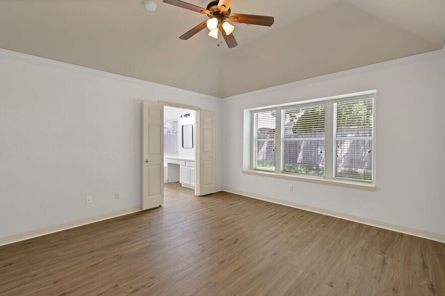 Building Photo - 5516 Broken Bend Dr