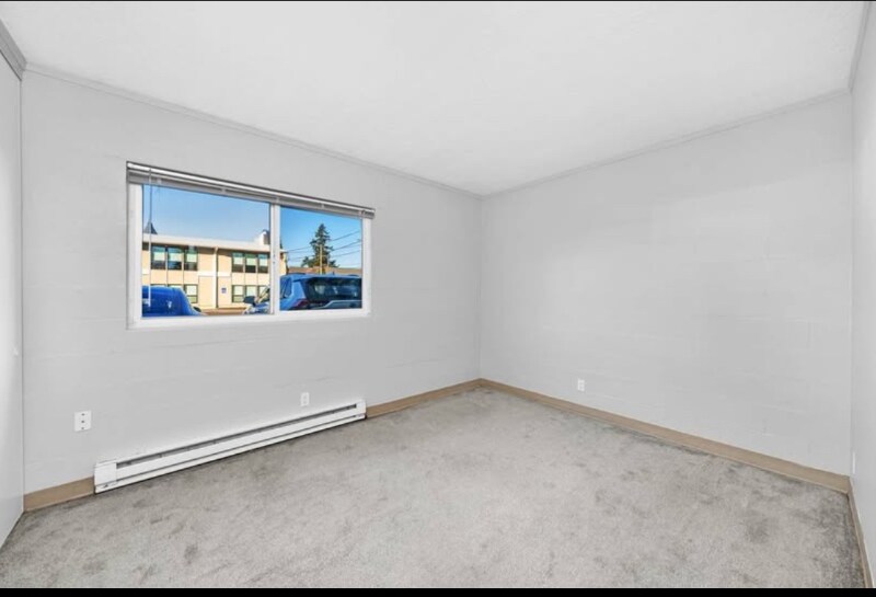 Building Photo - 177 SE 5th Ave