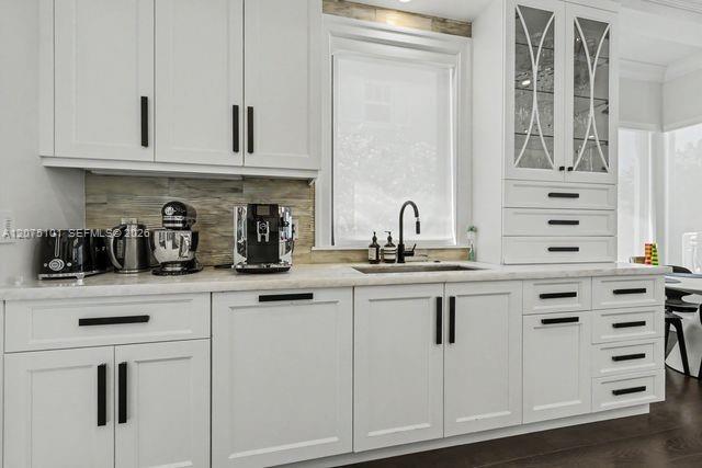 Building Photo - 2627 Castilla Isle