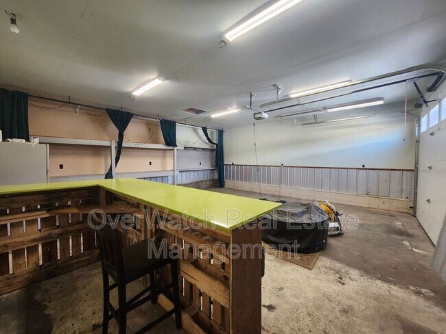 Building Photo - 8721 Ange St