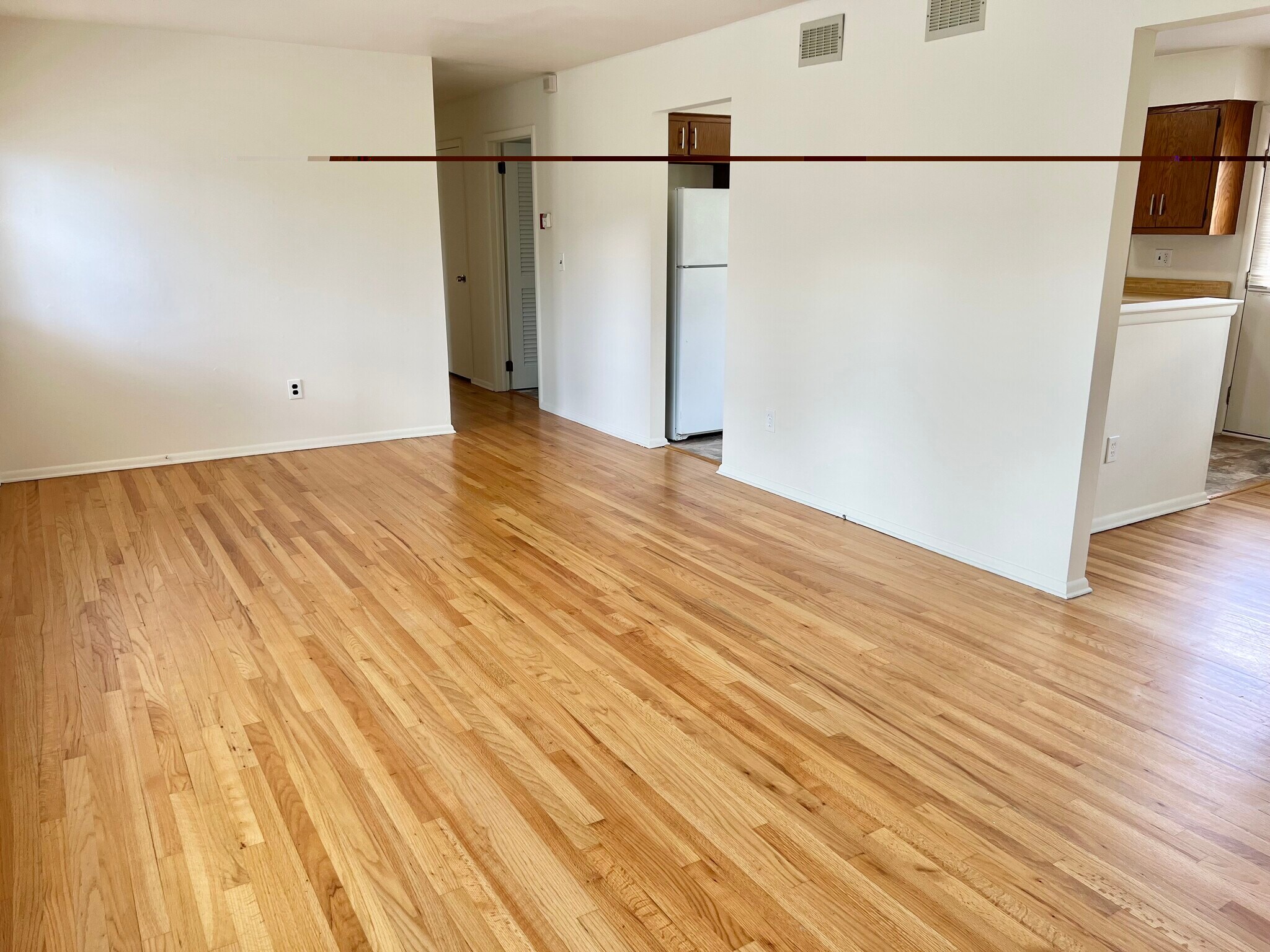 Building Photo - 944 Longboat Ave