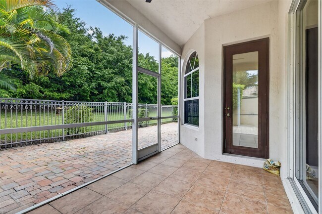 Building Photo - 5659 Via De La Plata Cir