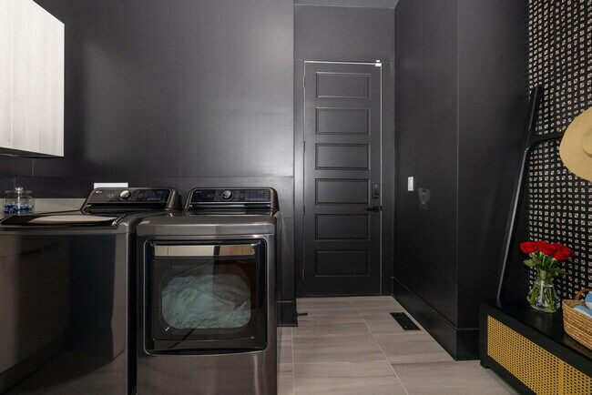 Building Photo - 4235 Raney Way