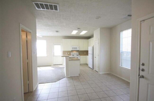 Building Photo - 14403 Fairbuff Ln