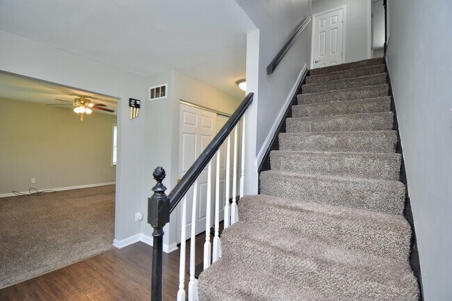 Building Photo - 9571 Beech Dr