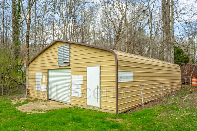 Building Photo - 5907 Browntown Rd