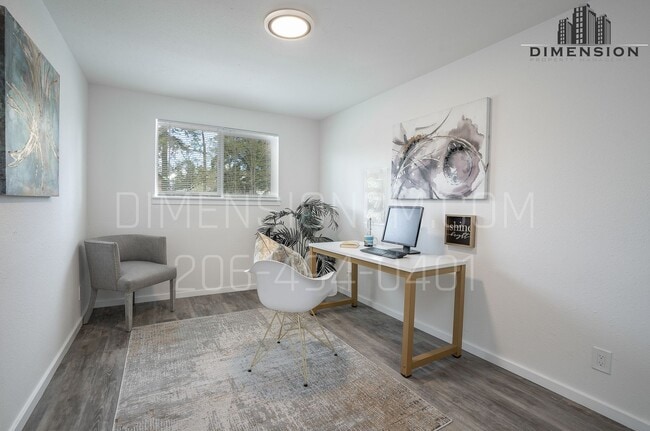 Building Photo - Modern & Updated 2-Bedroom, 1-Bath Duplex ...