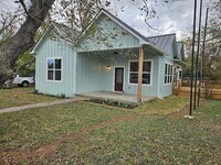 Building Photo - 700 N Avenue C