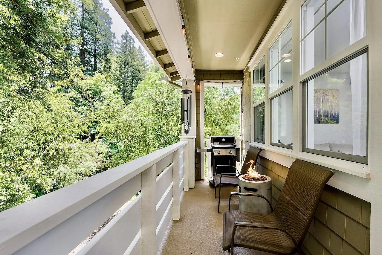 Building Photo - 335 Skyforest Way