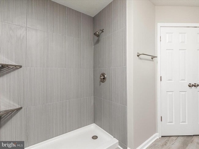 Building Photo - 21 Courtney Cir