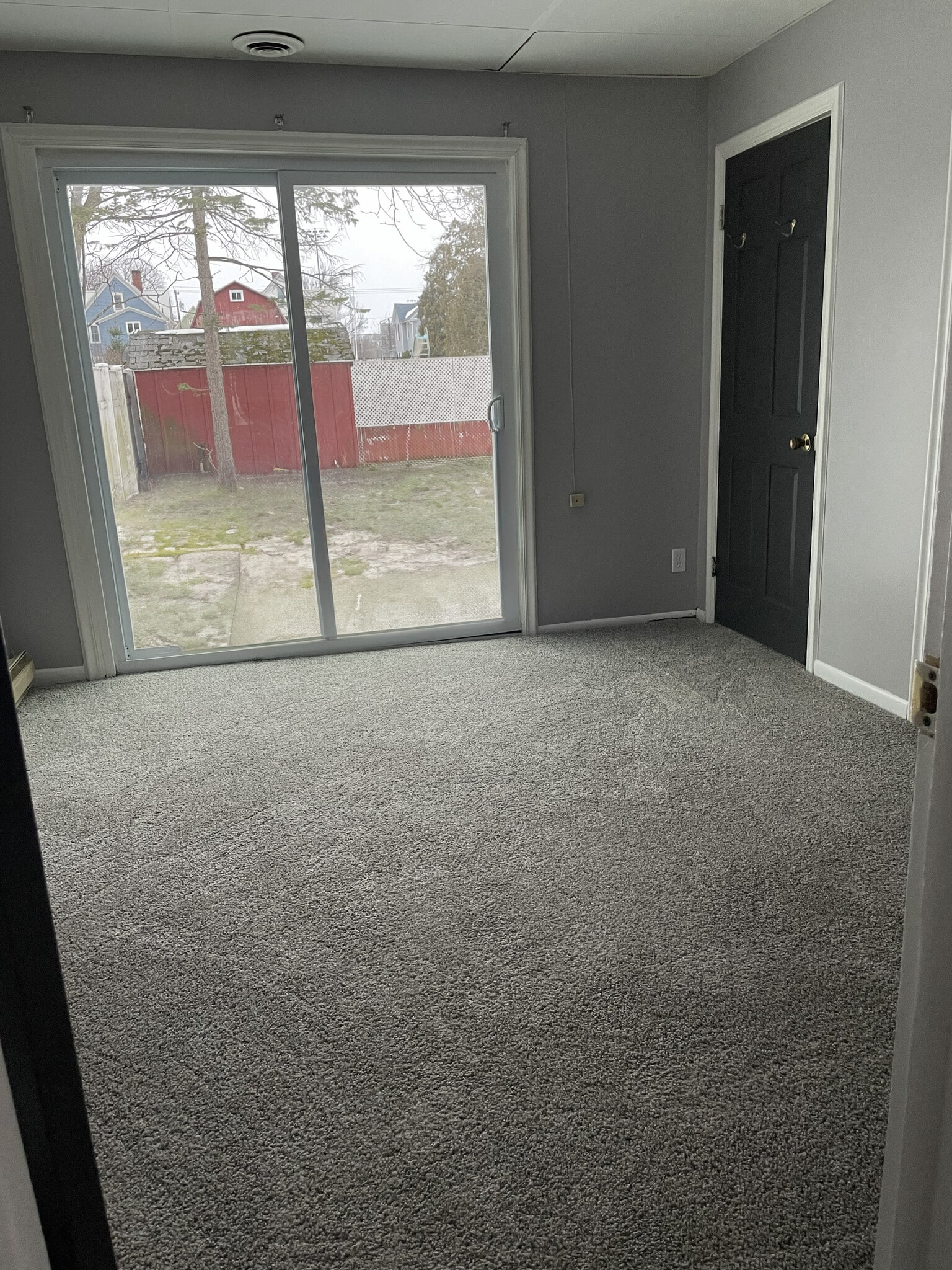 Building Photo - 906 West Ave