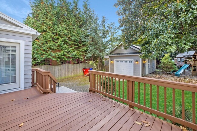 Building Photo - 4 Bed 4 Bath - Bethesda Expanded Colonial - One Car Garage