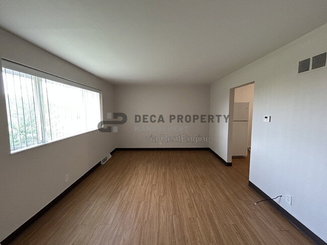Building Photo - 9385 Minerva Ave