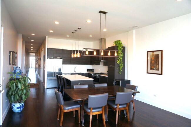 Great Room - 1120 W Adams St