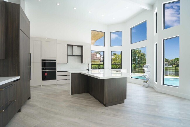 Building Photo - 3025 NW 61st St