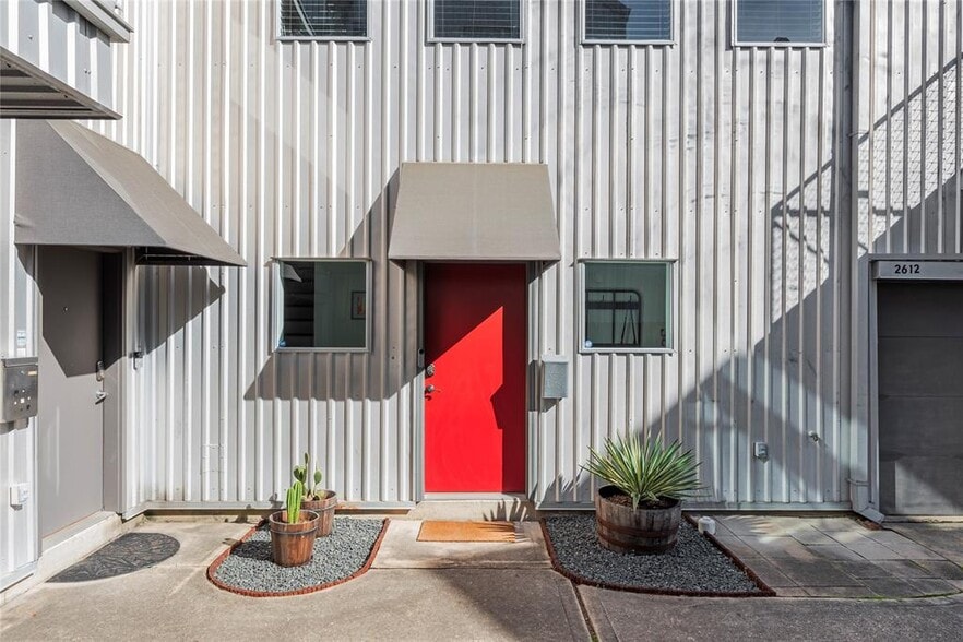 Building Photo - 2612 Chenevert St