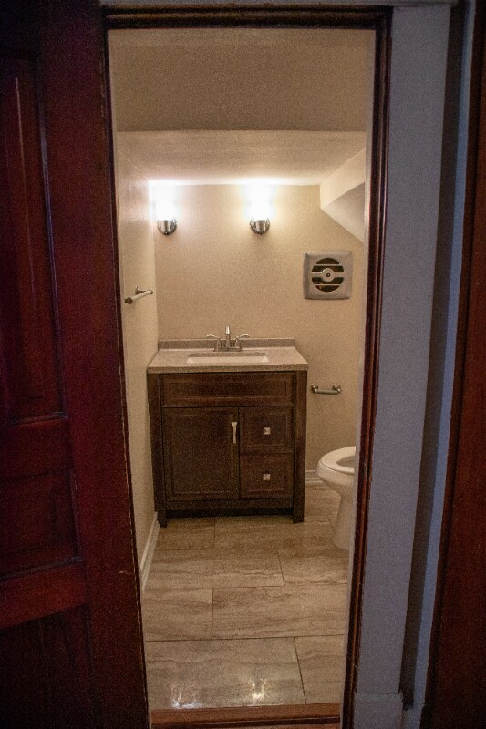 Building Photo - 158 S Church St