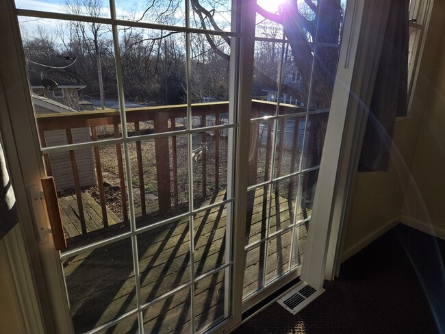 Building Photo - 2203 15th Ave