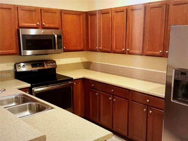 Building Photo - 9391 SW 171st Ct